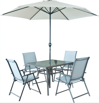 Mesa de jantar completa e cadeiras exteriores de aço ajustadas com parasol de Sun